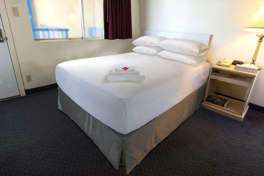 Americas Best Value Inn Story City Rum bild